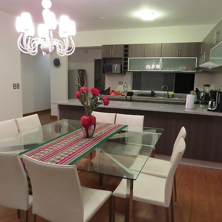 Spacious Apartment In Miraflores Лима Номер фото