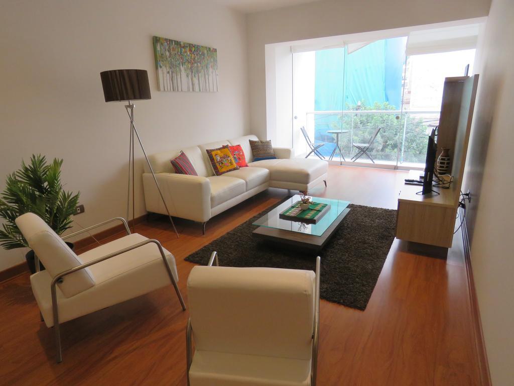 Spacious Apartment In Miraflores Лима Номер фото
