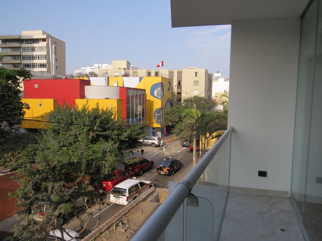 Spacious Apartment In Miraflores Лима Номер фото